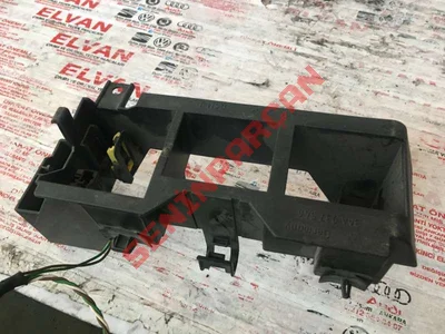 3AA937546 - SOKET MUHAFAZASI TUTUCUSU