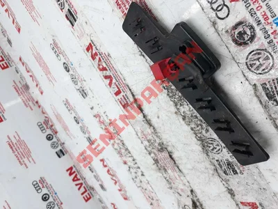 3G5971615 - SOKET MUHAFAZASI TUTUCUSU