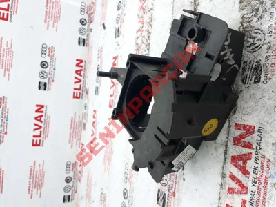 1K5953503D - DİREKSİYON KOLU KOMB. ŞALTERİ - İkinci El Orjinal