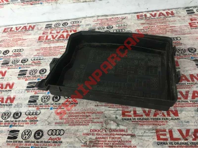 8266202740 - SİGORTA KUTUSU KAPAĞI - İkinci El Orjinal