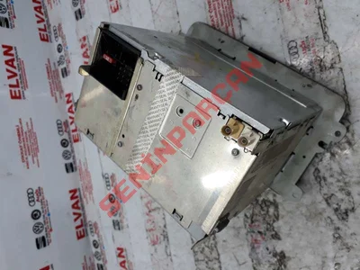 1K0035186L - ARAÇ RADYOSU STEREO-CD