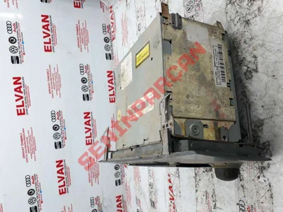 1P1035186B - ARAÇ RADYOSU STEREO-CD