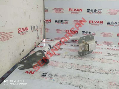 8K5827302J - BAGAJ KAPAK MENTESESI