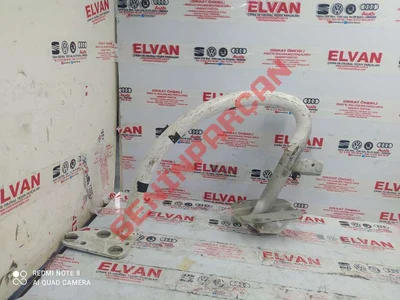 8K5827302J - BAGAJ KAPAK MENTESESI