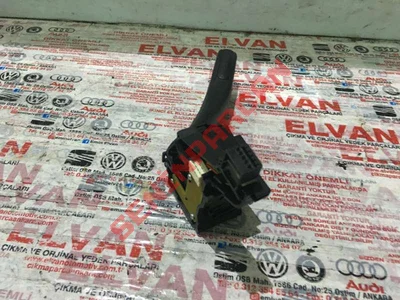 1K0953513F - SİNYAL LAMBASI, UZUN FAR VE