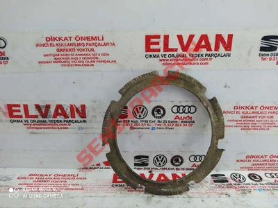 1K0201375 - KAPAKBENZINDEPO