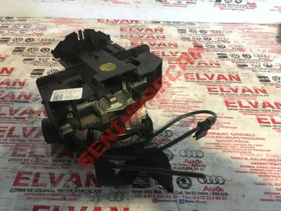 8P0907137BK - SİLGİ SİNYAL KOLU - İkinci El Orjinal