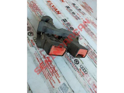 8K0857739B - ÇIFTLI KEMER KILIDI