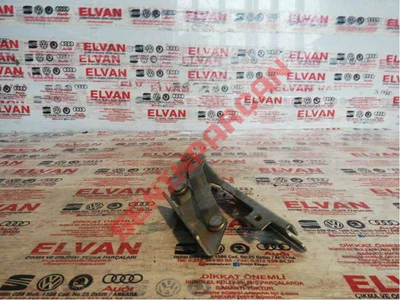 1KD823302 - KAPAK MENTEŞESI