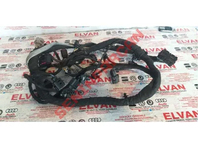 8K0973704 - KABLO SOKETI