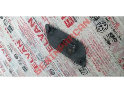 8U0955275 - KORUMA KAPAĞI