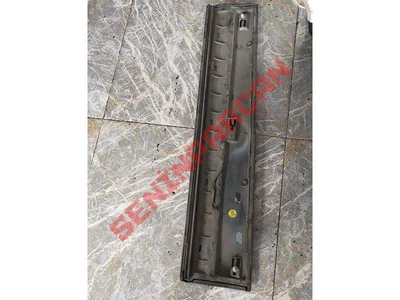 8R0853970 - KAPI KORUYUCUSU - İkinci El Orjinal
