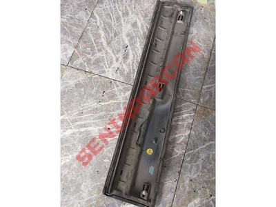 8R0853970 - KAPI KORUYUCUSU - İkinci El Orjinal