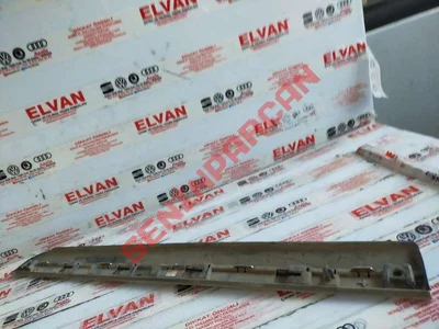 3G0854950 - KAPI ALT ÇITASI - İkinci El Orjinal