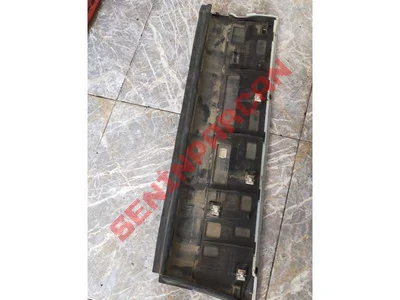 7P5837788G - KAPI ALT ÇITASI - İkinci El Orjinal