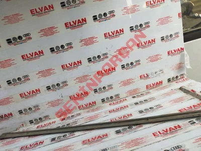 8E0853953 - KAPI KORUMA ÇITASI