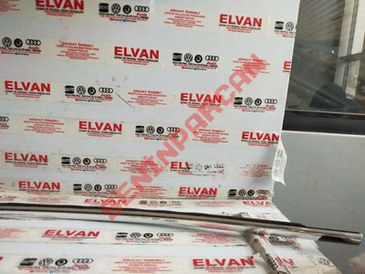 3C4837475D - SÜS ÇITASINA SAHIP CAM AĞIZ