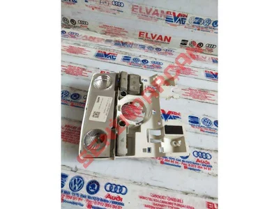 1K0947105F - İÇ VE OKUMA LAMBASI - İkinci El Orjinal