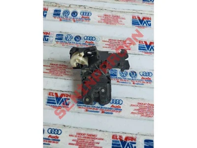 8P4827505B - BAGAJ KAPAK KILIDI