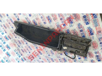 4B2867106 - KAPI PANEL BÖLMESİ - İkinci El Orjinal