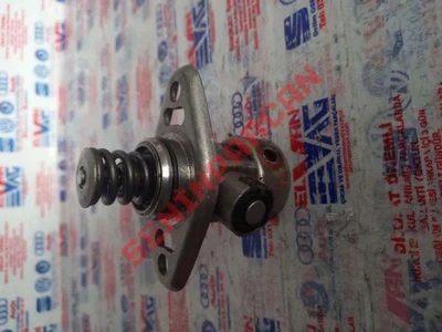 04E127026E - YAKIT POMPASI