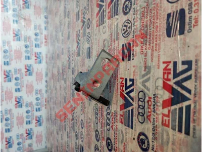 8V5833404C - SCHARN HAELFTE H R U