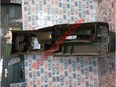 5P0864251D - ORTA KONSOL TUTUCUSU - İkinci El Orjinal