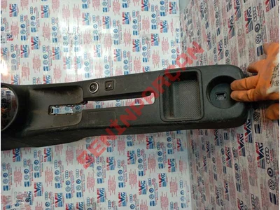 5J0863241AB - ORTA KONSOL - İkinci El Orjinal