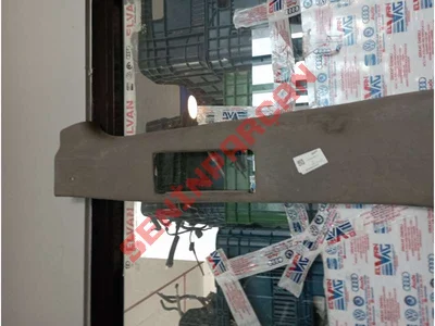 A9066920400 - B SÜTUN TRİMİ - İkinci El Orjinal