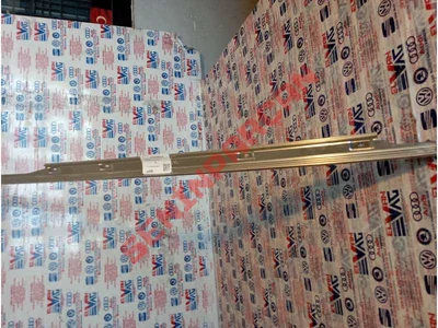 8W8853704 - TAVAN SÜS ÇITASI