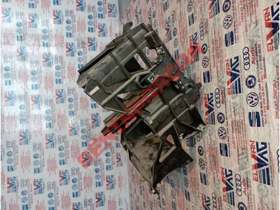 8P0858005D - DIKIZ AYNASI MUHAFAZASI