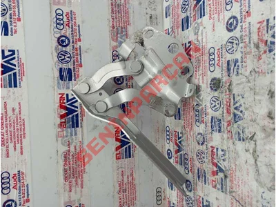 3AD823302 - KAPAK MENTEŞESI - İkinci El Orjinal