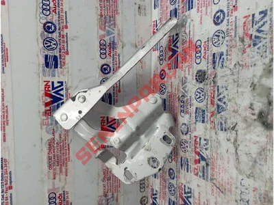 3AD823302 - KAPAK MENTEŞESI - İkinci El Orjinal