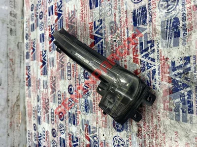 8K0949101D - SINYAL LAMBASI