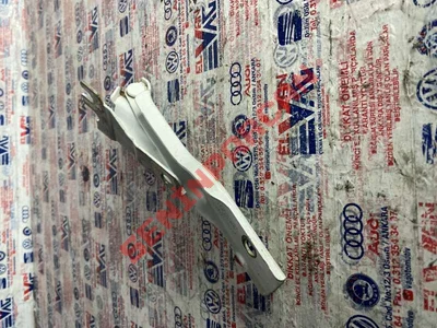 6R0823301E - KAPAK MENTEŞESİ - İkinci El Orjinal
