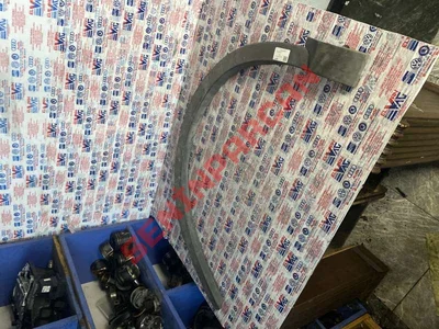 8U0853717 - JANT KAPAĞI