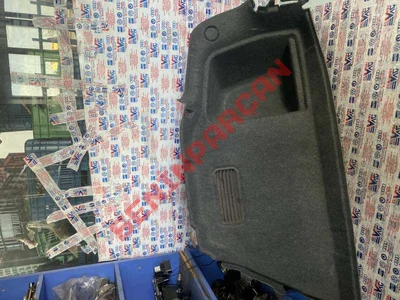 8E5863888G - BAGAJ BÖLMESI KAPLAMASI