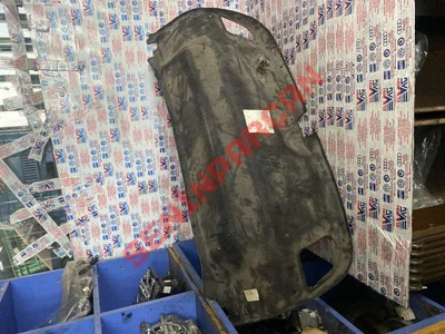 3T5867975A - BAGAJ KAPAĞI KAPLAMASI