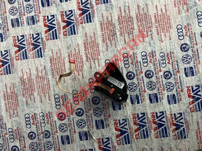 5C0959537 - RADYO VE TELEFON UZAKTAN