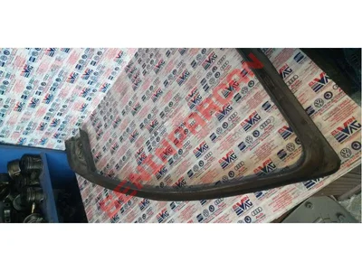 4L0867610 - KAPI PENCERE ÇERÇEVESI IÇIN - İkinci El Orjinal