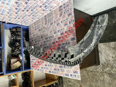 8V5807233B - KAPAMA ELEMANI