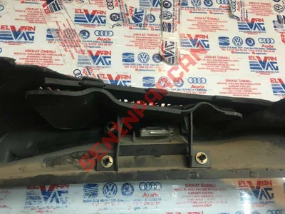 8L4863879 - BAGAJ BÖLMESI KAPLAMASI