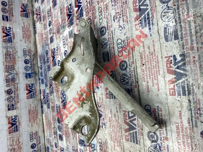 3C0823301 - KAPAK MENTEŞESİ - İkinci El Orjinal