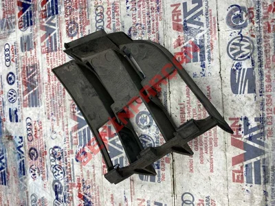 5JD853666 - SIS FARININ KORUYUCUSU