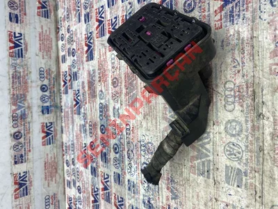 1K0937700A - KABLO SOKETI