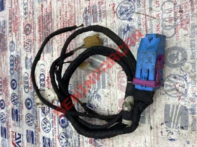 1J0972977D - KABLO SOKETI