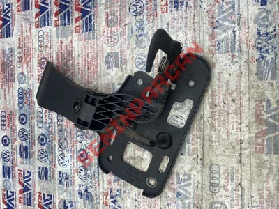 8R0823480 - KILIT KANCASI