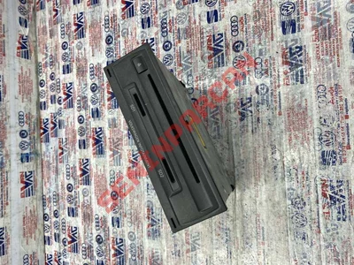 7P6035666B - MMI 3G BILGI ELEKTRONIĞI - İkinci El Orjinal