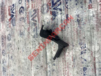 5Q0971457 - YASSI SOKET MUHAFAZASI IÇIN