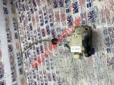 4F1837015 - KAPI KILIDI